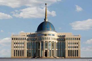 Пресс-секретарь Назарбаева прокомментировал его слова о языке