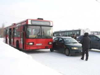 Очередное ДТП с участием автобуса произошло в Усть-Каменогорске
