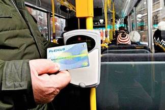 В Усть-Каменогорске планируют ввести электронную систему оплаты за проезд в общественном транспорте