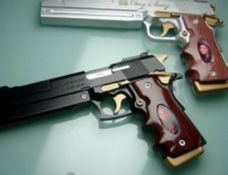Именной пистолет украли у жителя Усть-Каменогорска