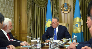 Назарбаев встретился с генсеком Международного бюро выставок