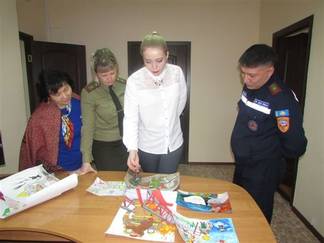 Работу спасателей глазами детей показали в Усть-Каменогорске
