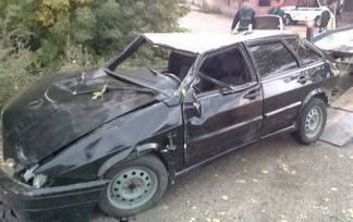 Житель Усть-Каменогорска угнал авто и разбил его