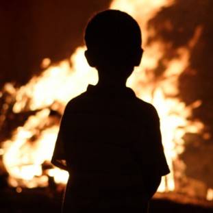 В Риддере двое рабочих спасли детей из горящего дома