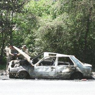 В Алматы сгорела машина