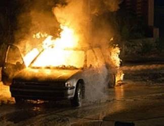 Два автомобиля сгорели в Усть-Каменогорске
