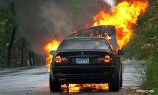 Угнанный автомобиль сгорел в Усть-Каменогорске